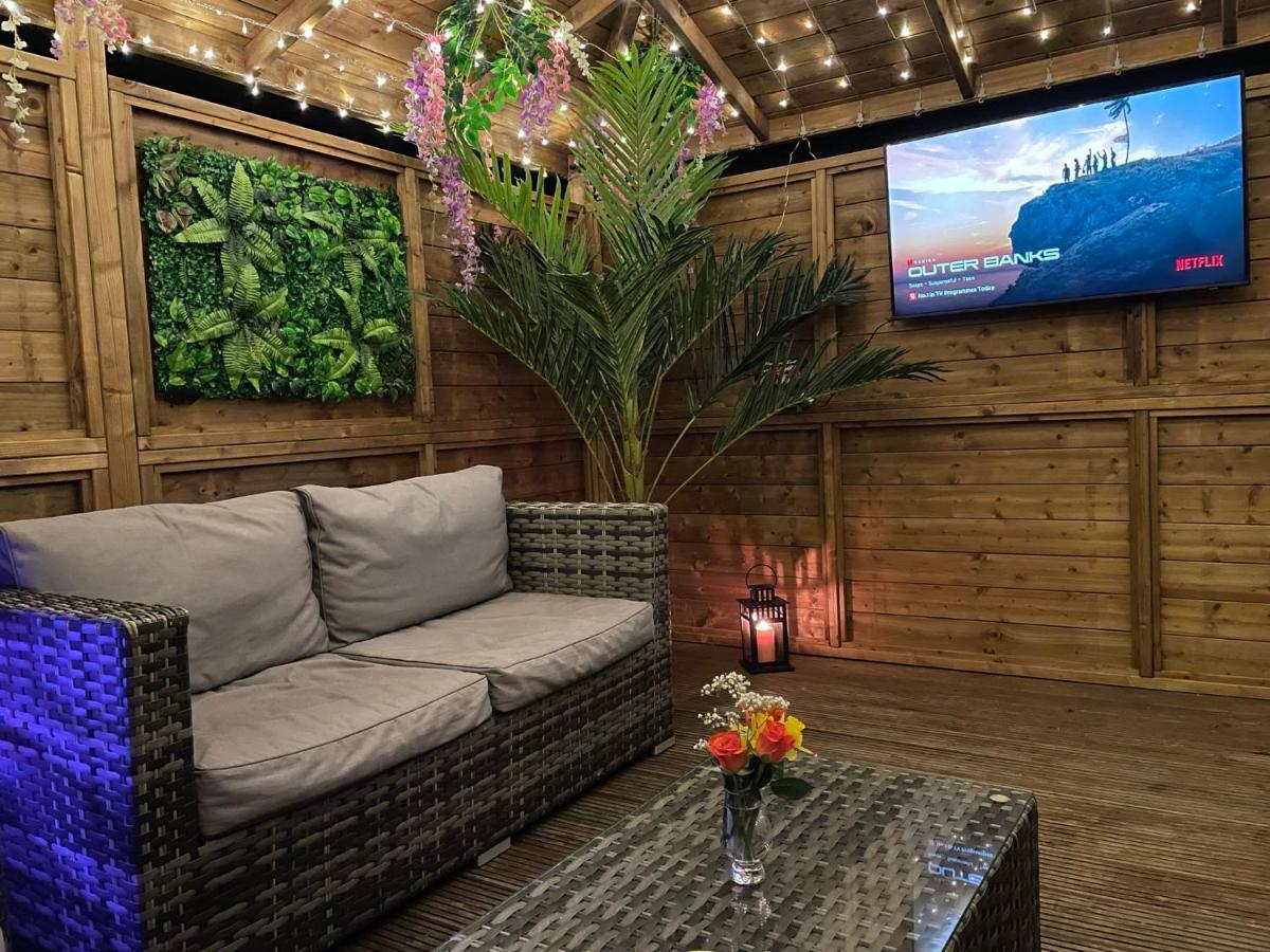 Апартаменты Finn Village - Loch Lomond Sunset Glamping Pod - Private Ofuro Hot Tub Драймен