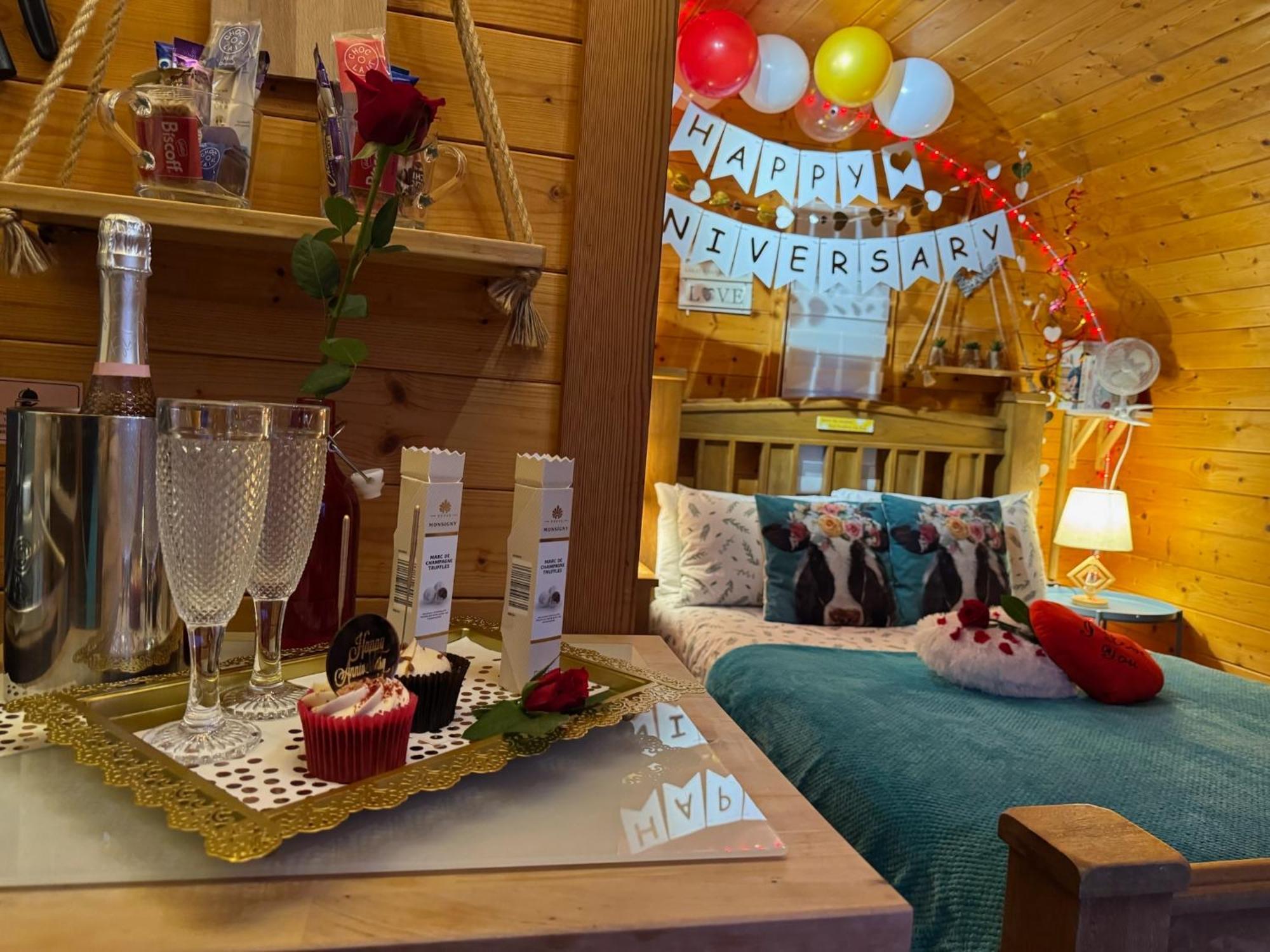 Apartment Finn Village - Loch Lomond Sunset Glamping Pod - Private Ofuro Hot Tub Drymen