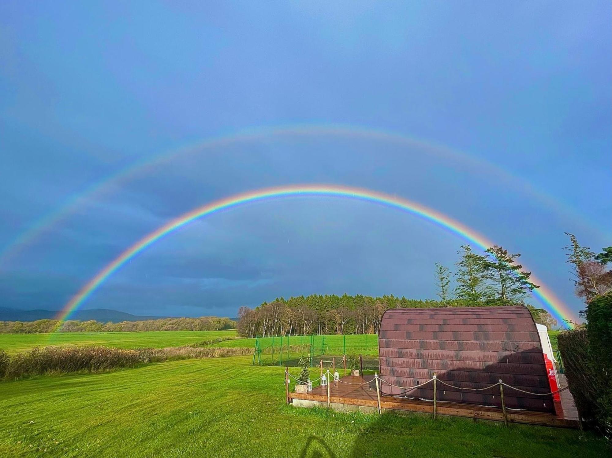 Finn Village - Loch Lomond Sunset Glamping Pod - Private Ofuro Hot Tub * Drymen