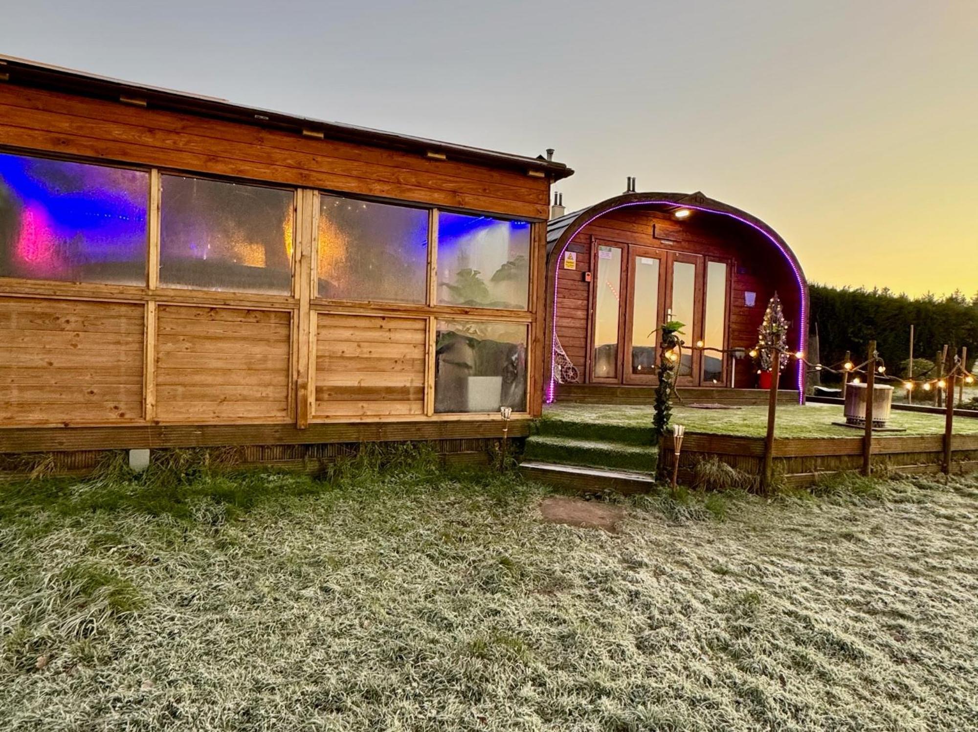 Apartment Finn Village - Loch Lomond Sunset Glamping Pod - Private Ofuro Hot Tub *