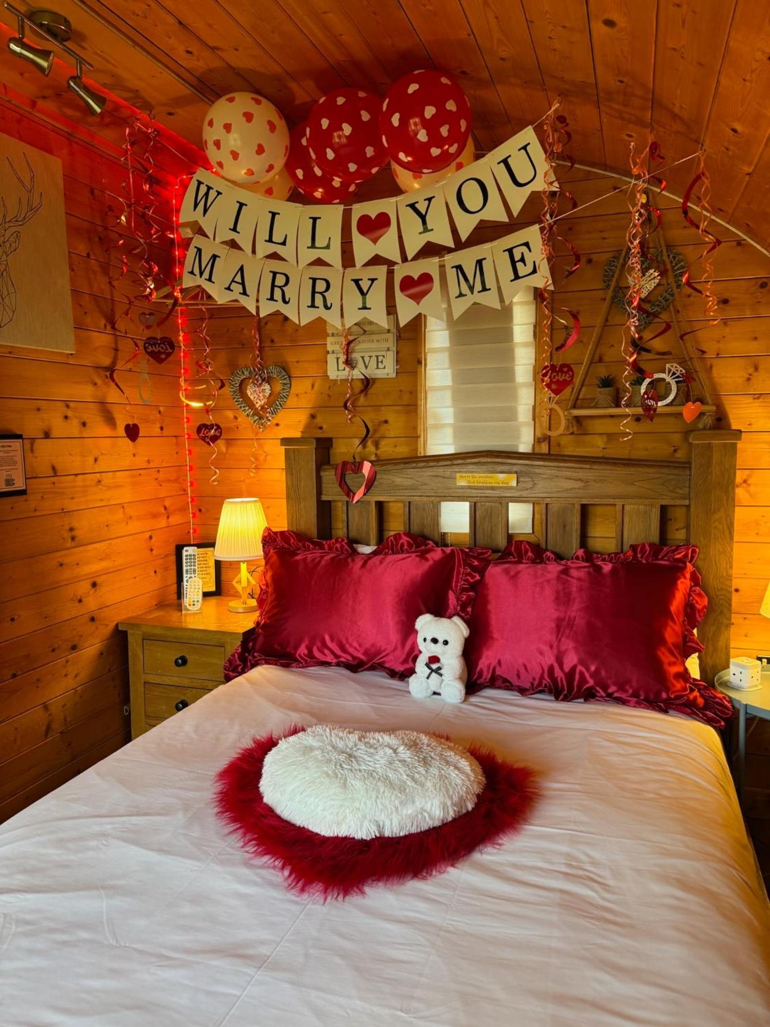 Finn Village - Loch Lomond Sunset Glamping Pod - Private Ofuro Hot Tub Drymen