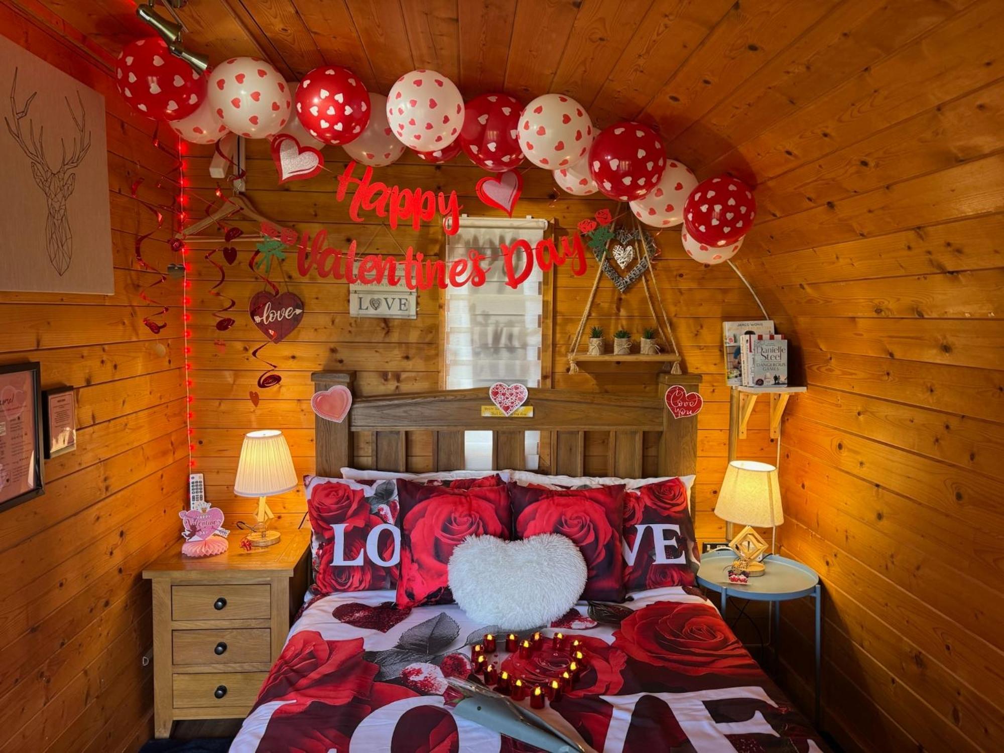 Apartment Finn Village - Loch Lomond Sunset Glamping Pod - Private Ofuro Hot Tub Drymen